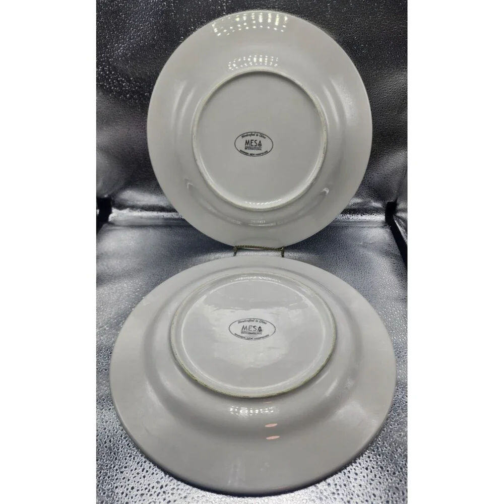 Mesa International Embossed Dot & Scrolls Dinner Plates (Set of 2)